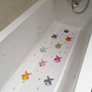 Non-Slip Fish Stickers for Bathtub – 8 Colorful Fish Decals | Safe & Fun Bath Time for Kids | Anti-Slip Mat Alternative | Bathroom Decor