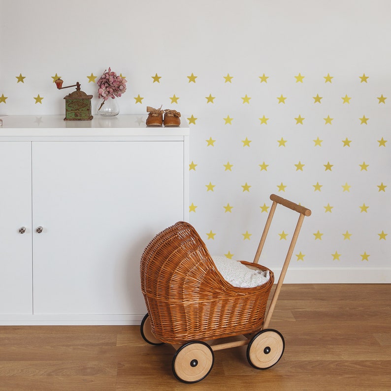 Gold Star Vinyls. Decoration with decorative vinyl gold stars. Wall Stickers Golden Stars Decoration. Glitter gold image 8