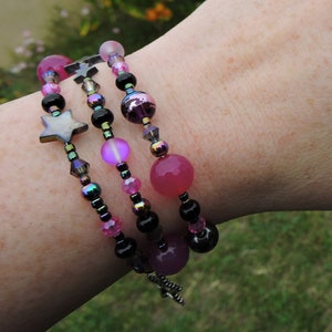 Galaxy memory wire bracelet, Galaxy bracelet, celestial bracelet, universe bracelet, starry night bracelet, pink bracelet