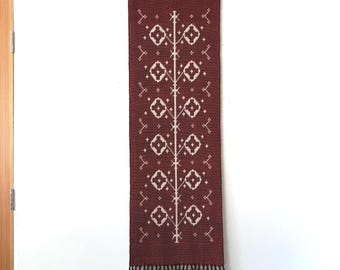 Tapiz de lana escandinavo vintage / Tapiz de pared con motivo nórdico de mediados de siglo, hecho en Finlandia.