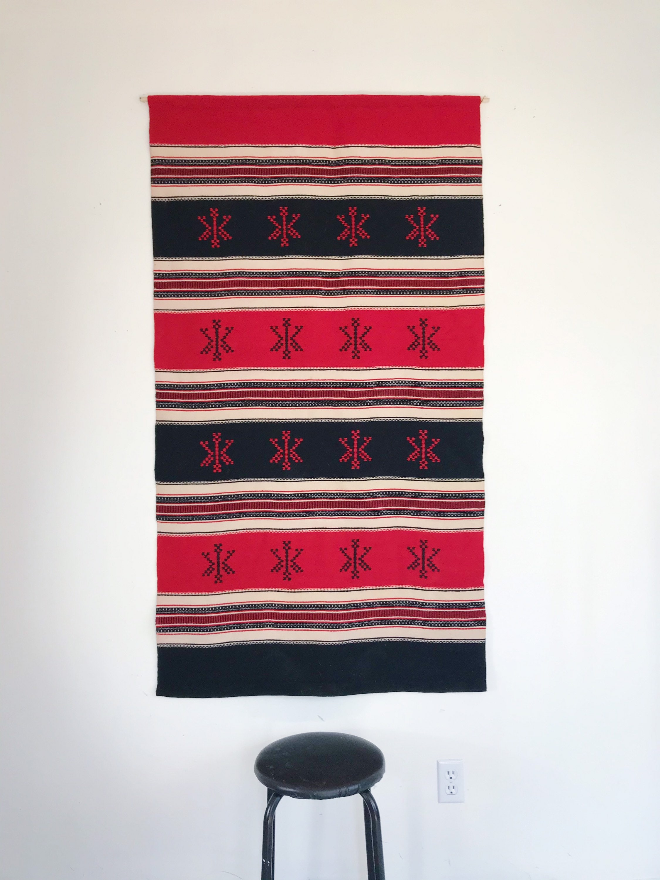 Tapis tissé main rayé marron et ivoire 200 x 300 cm