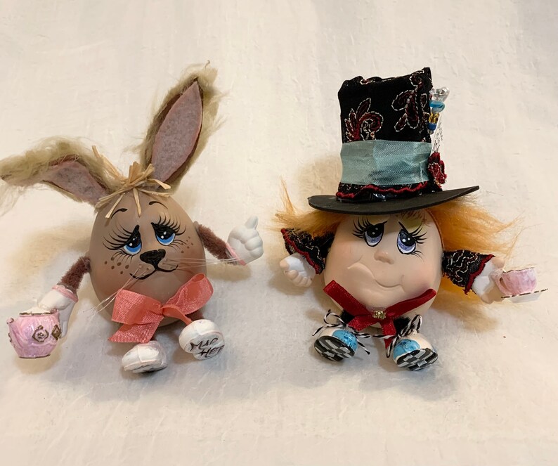 THE MARCH HARE Alice in Wonderland/HandmadeCeramicCollectible/LewisCarroll/BookLoverGift/TeaPartyDecor/HostessGift/GirlsBDayParty/CakeTopper image 4