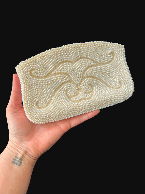 MIDCENTURY hand beaded clutch | Vintage ivory even