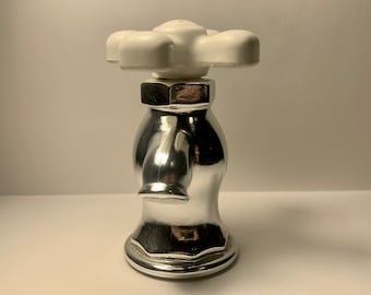 Vintage 1970s Avon - Grifo cromado 'Just A Twist' para botella para después del afeitado, en caja original