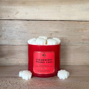 Bath and Body Works Strawberry Pound Cake Wax Melts