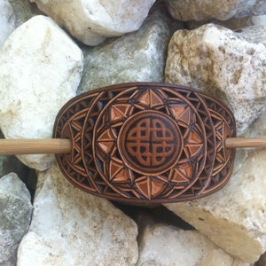 Celtic knot hand carved leather hair barrette - tooled leather -hair accessories Stick Barrette - Hair Slide - Haarspange aus Leder