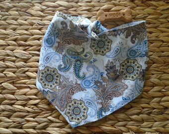 Unisex Dog Bandana Tie On With Snap - Paisley