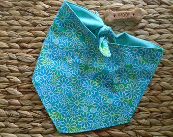 Dog Bandana Tie On With Snap - Blue Daisies