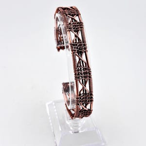 Bracelet manchette en cuivre fait main, bracelet en cuivre enroulé de fil, bijou bohème rustique, manchette unisexe moderne et naturelle, bracelet artisanal tendance