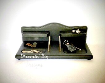 RELOVED Handpainted Vintage Wood Mans Jewelry Valet, Classuc Style Bedroom Decor, Key Wallet Change Holder, Gift Man Boy, Artisan Handmade