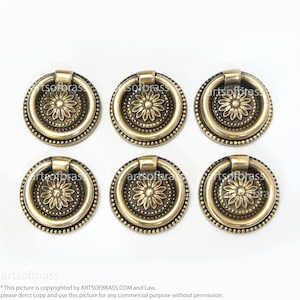 Lot von 6 Stück Vintage Messing Victorian Floral Ring Pull Schrank Schublade Kommode Griff Runde Knob Pulls