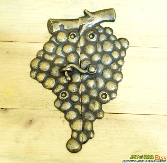 5.66" inches Vintage Latch Strand of Wine Grape Vine Solid Brass Cabinet Door LATCH W053