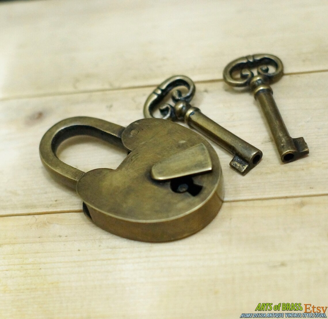 Vintage Wide PADLOCK and Antique SKELETON Keys Cast Solid Etsy
