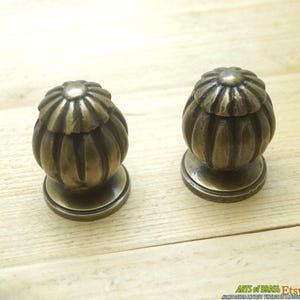 1.69&quot; inches Lot of 2 pcs Vintage PUMPKIN Vegetables Solid Brass Kitchen Cabinet Door Brass Round KNOB Drawer Pulls