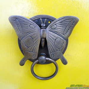 VINTAGE BUTTERFLY Door Knocker Detailed ANTIQUE Solid Brass image 4