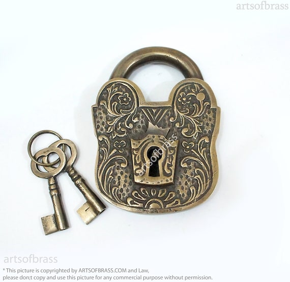 4.92" inches Vintage Large Victorian Full Engraved Solid Brass Working PADLOCK and Skeleton Keys