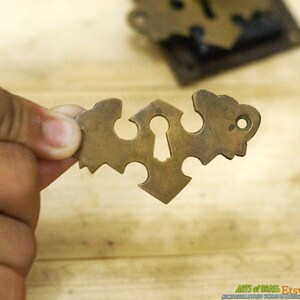 Set 2.63" Solid Brass Escutcheon WING Key Hole Plate with Key Lock and Antique SKELETON Key Vintage Decor R010 image 3