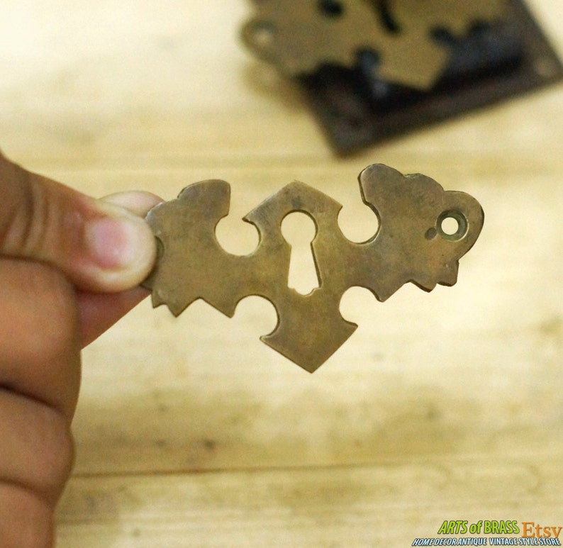 Set 2.63" Solid Brass Escutcheon WING Key Hole Plate with Key Lock and Antique SKELETON Key Vintage Decor R010 image 3