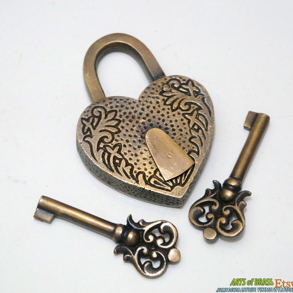 Set Vintage Love Heart Forever Carved PADLOCK with Twin 2 pieces SKELETON Keys Solid Brass Antique Safe Lock