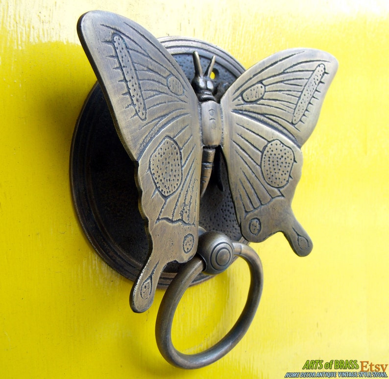 VINTAGE BUTTERFLY Door Knocker Detailed ANTIQUE Solid Brass image 2