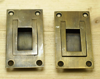 Lot of 2 pcs Vintage Solid Brass Flush Mount Ring Cabinet Door Drawer Handles