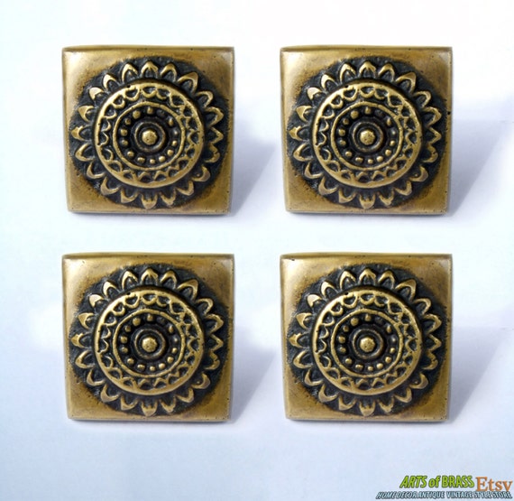Lot of 4 pcs Vintage KNOB SUN FLOWERS on Square box Antique Drawer Pull Knob.