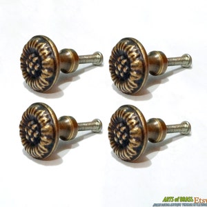 Lot of 4 pcs Vintage EDELWEISS FLOWERS Antique Brass Handle Cabinet Drawer Handle Pulls