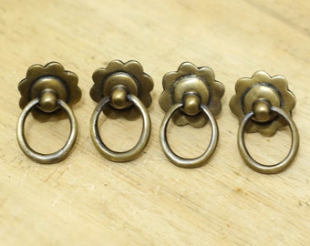 Lot of 4 pcs Vintage Retro Flowers Garden Round Knobs Solid Brass Antique Cabinet Drawer Knob Pull P010