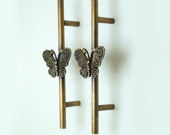 7.71" inches Lot of 2 pcs Vintage Vertical Butterfly Handle ANTIQUE Solid Brass Cabinet Drawer Pull C061+N215
