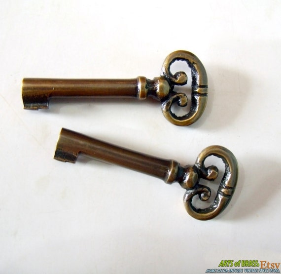 Vintage EY Brass & Hardened Steel Heavy Duty Padlock With key