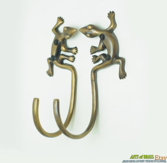 5.31" inches Pair left and right / 2 pcs Vintage Solid Brass LIZARD GECKO Long Tail Wall Mount Coat Hat Hook