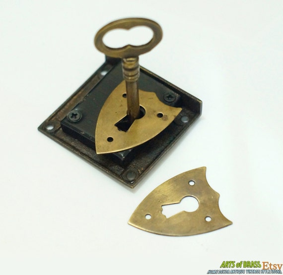 Solid Brass Key Lock and SKELETON Keys with Big SHIELD SIGN Key Hole Plates Antique Vintage Solid Brass