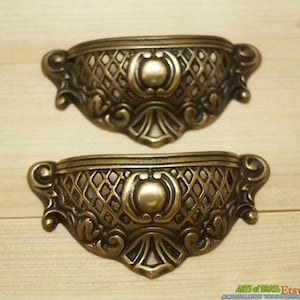 Lot of 2 pcs Antique East lake Shell ORNATE Handle Cabinet Brass BIN Drawer PULL