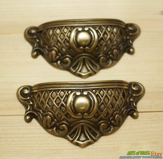 Lot of 2 pcs Antique East lake Shell ORNATE Handle Cabinet Brass BIN Drawer PULL