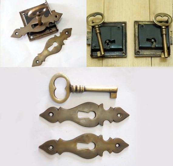 2 Custom Set Left Right side Escutcheon Chippendale Vertical Key Hole with Key Lock and SKELETON Keys Antique Vintage Decor R088