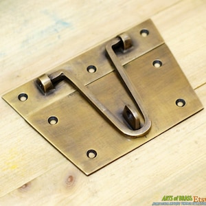 5.03&quot; Inches BIG Square Vintage Box Gate LATCH Hook Slot Antique Solid Brass Safe Gate Door Lock Q.051