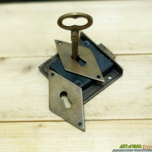 Set 2.75" Solid Brass Escutcheon Rhombus Key Hole Plate with Key Lock and Antique SKELETON Keys Vintage Decor R042