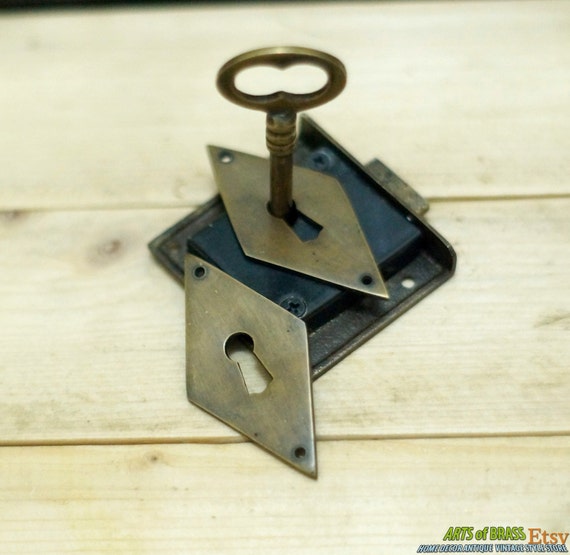 Set 2.75" Solid Brass Escutcheon Rhombus Key Hole Plate with Key Lock and Antique SKELETON Keys Vintage Decor R042