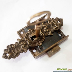 Set Vintage Victorian Era Hardware Keyhole with Antique Key LOCK and SKELETON Keys R124