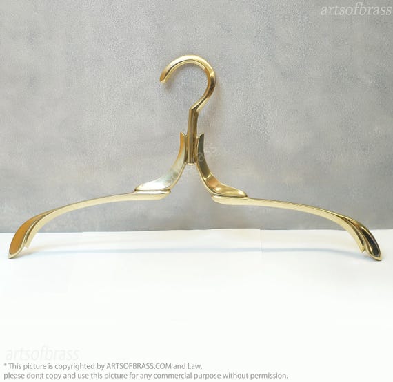 Luxury Brass Clothes Hanger – Elegant and Artistic Design for Premium Wardrobes