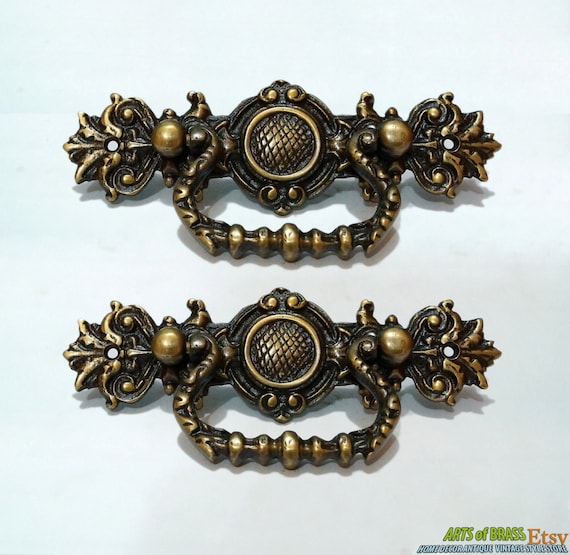 Lot of 2 pcs Antique Classic Brass VICTORIAN SIGN Vintage Drawer Handle Pull Brass KNOB