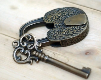 Antique Long Neck Flowers Carved PADLOCK with BIG SKELETON Keys Solid Brass Vintage Lock