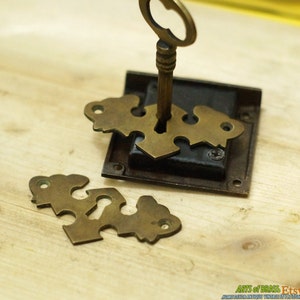 Set 2.63" Solid Brass Escutcheon WING Key Hole Plate with Key Lock and Antique SKELETON Key Vintage Decor R010 image 2