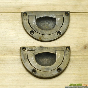 Lote de 2 piezas de manijas para cajones de puertas de gabinetes de medio círculo de latón macizo vintage H.001