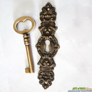 Set Vintage Victorian Era Hardware Keyhole with Antique Key LOCK and SKELETON Keys R124 image 5