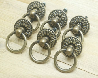 Lote de 6 tiradores de cajones y armarios antiguos de latón macizo con anillo redondo, estilo victoriano vintage P099