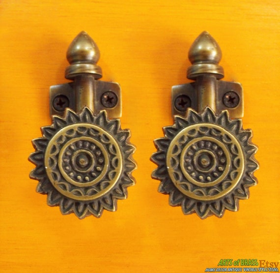 Lot of 2 pcs Vintage SUNFLOWER Antique Solid Brass Strong Wall Coat HOOK Hanger