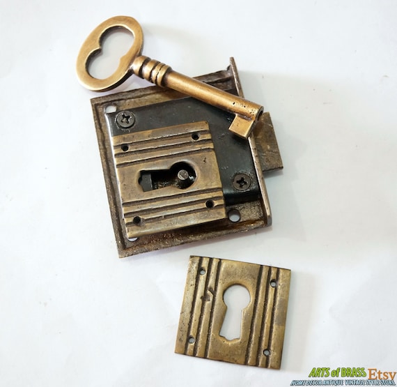 Set Brass Key Lock and SKELETON Key with Western Classic Key Hole Antique Vintage Decor R002