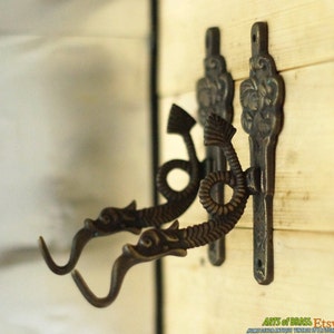 4,88 &quot;Lot von 2 Stück Vintage Gott Fische vom Himmel Starke massive Messing Antique Wandhalterung Haken Aufhänger