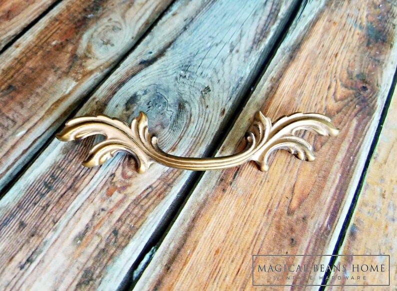 French Provincial Furniture Pulls Antique Decorative Image 0